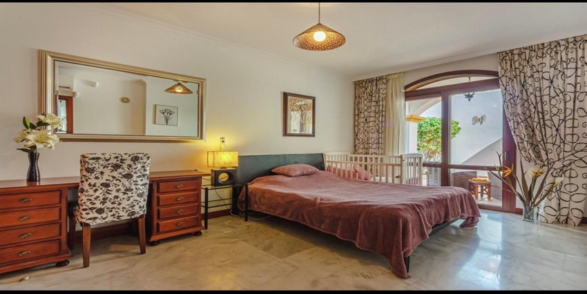 5 bed 5-bath Pribate Villa El Madronal Costa Adeje Tenerife Spain